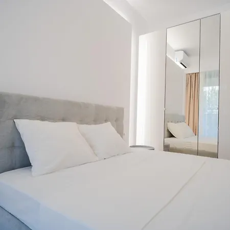 Amazing View - Iuliu Maniu & Politehnica Park Apartment *
