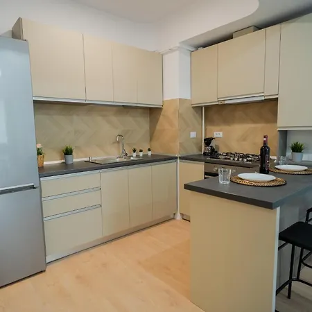 Amazing View - Iuliu Maniu & Politehnica Park Apartment Bucharest