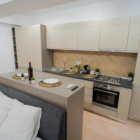 Apartment Amazing View - Iuliu Maniu & Politehnica Park Bucharest