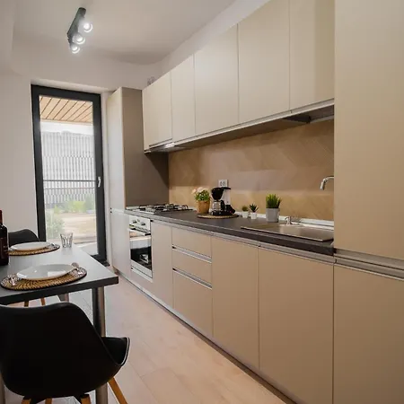 Apartment Amazing View - Iuliu Maniu & Politehnica Park Bucharest