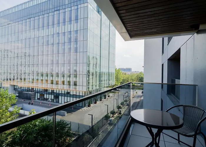 Amazing View - Iuliu Maniu & Politehnica Park Bukarest