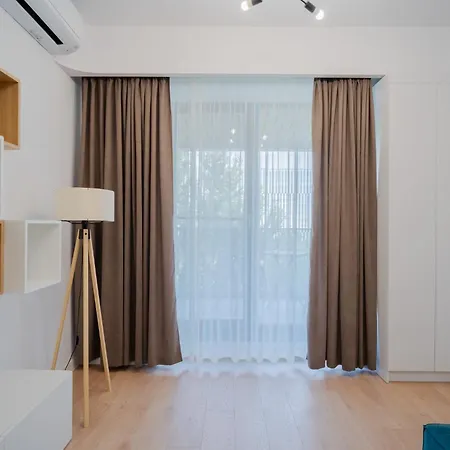 Amazing View - Iuliu Maniu & Politehnica Park Bukareszt