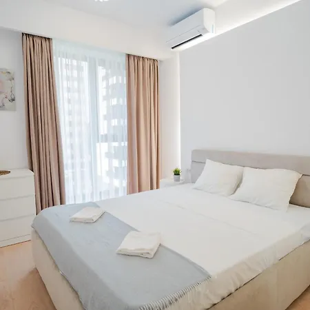 Amazing View - Iuliu Maniu & Politehnica Park * Bukareszt