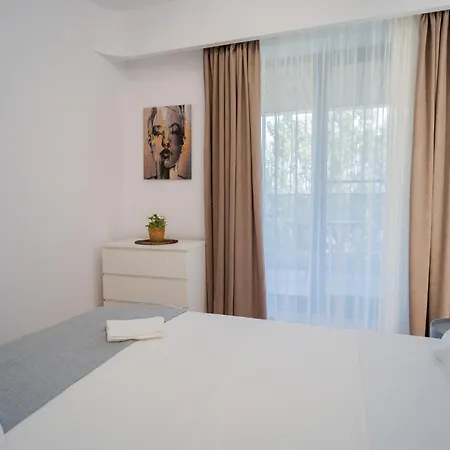 Amazing View - Iuliu Maniu & Politehnica Park Bukareszt