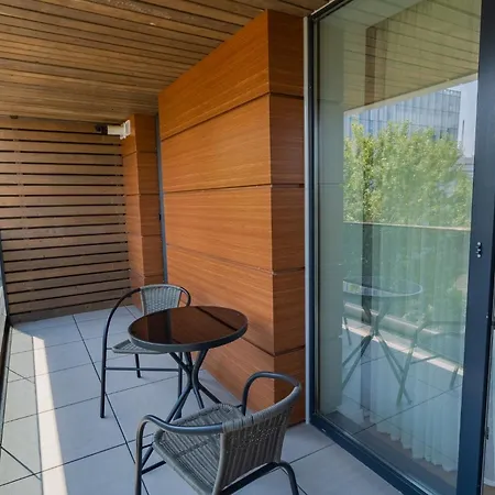 Daire Amazing View - Iuliu Maniu & Politehnica Park Bükreş